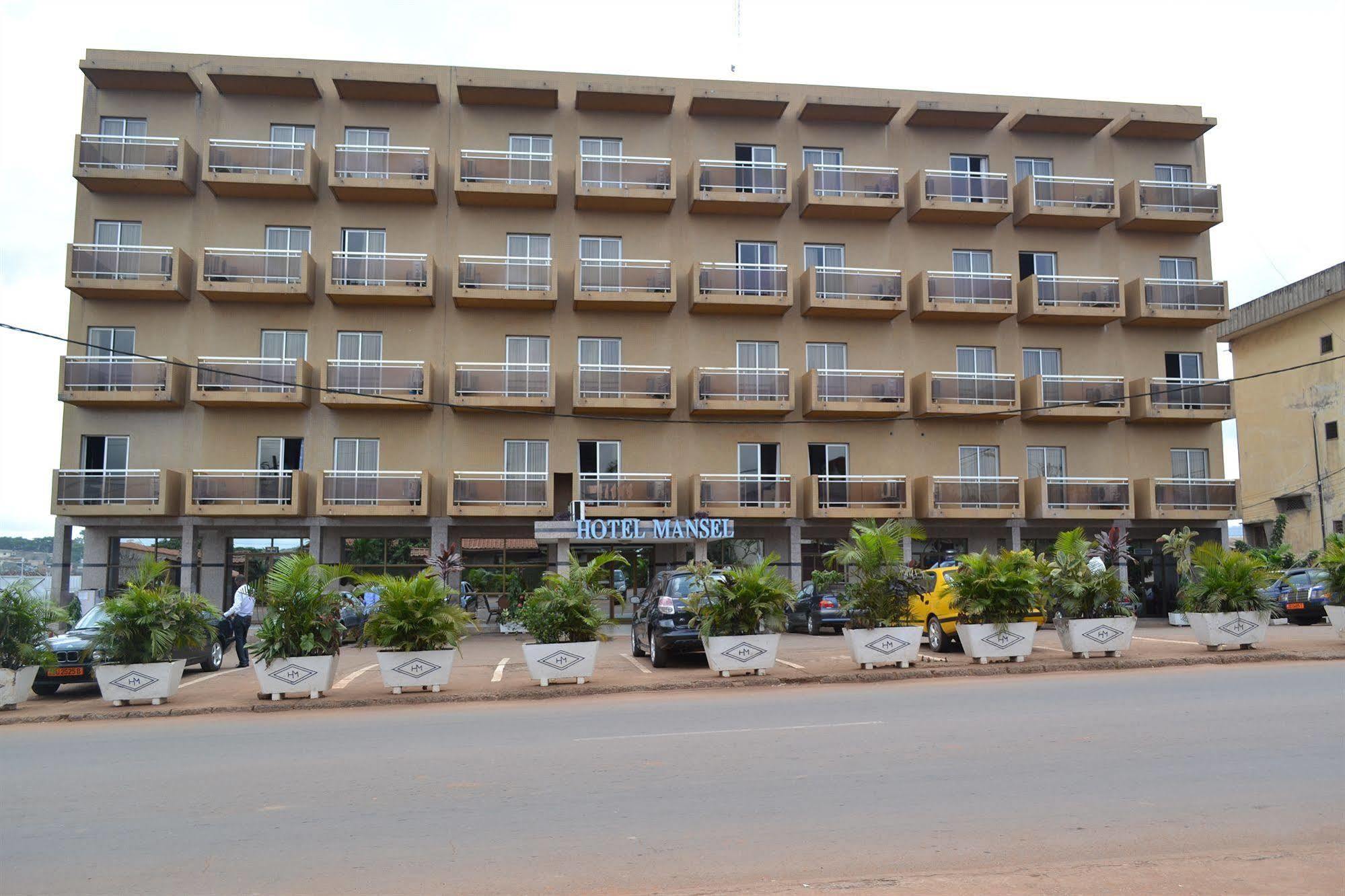 Hotel Mansel Yaoundé Екстериор снимка